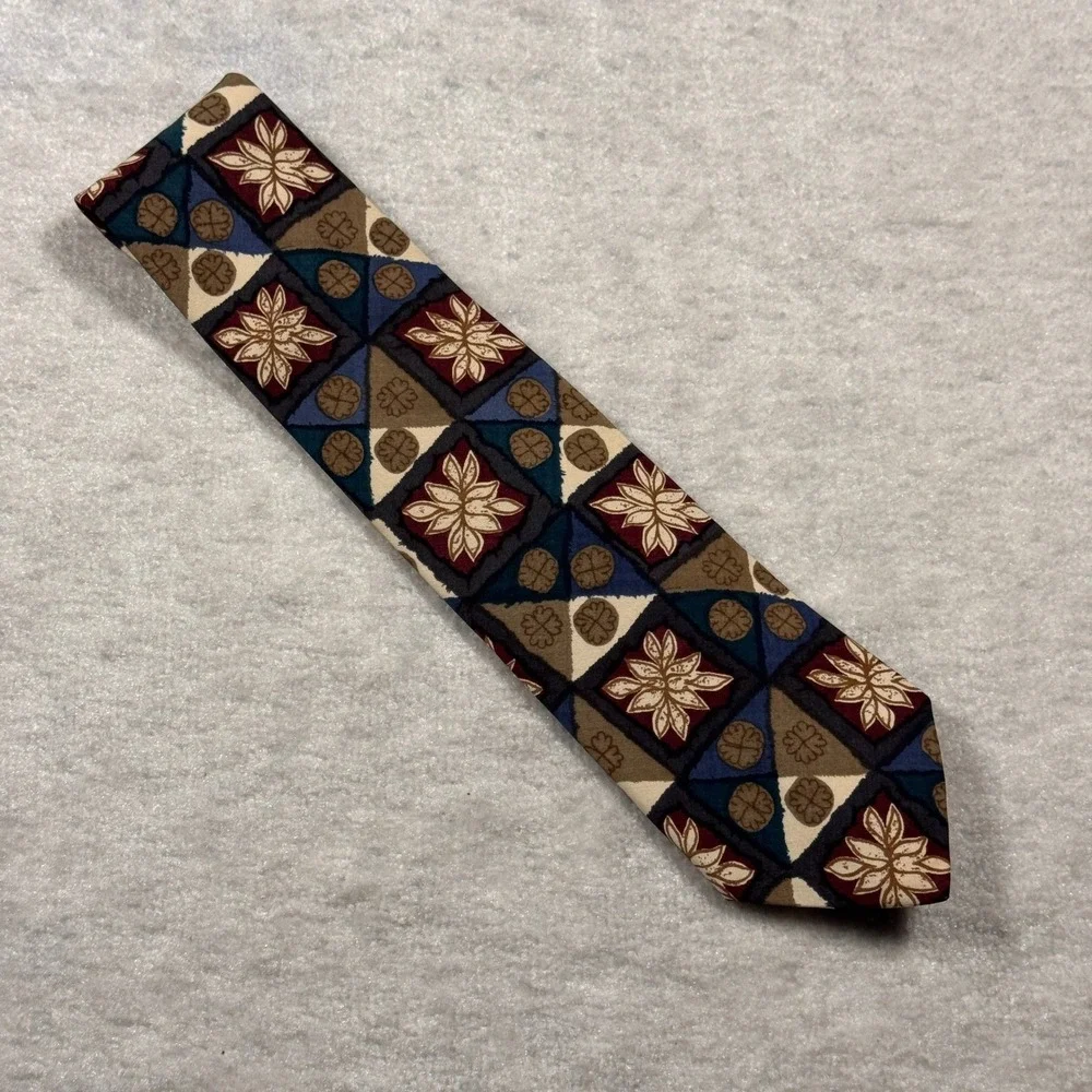 333 New York Silk Tie Mens Geometric Floral Pattern Hand Screened Made‎ in USA